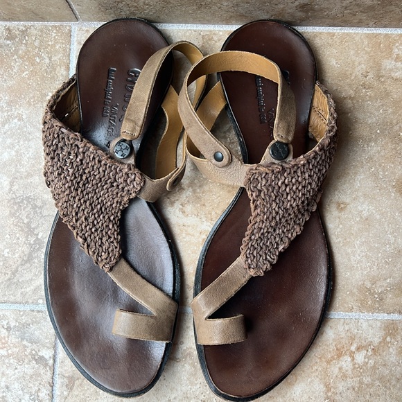 Cydwoq toe ring ankle strap taupe gray Brown woven Leather Sandals - Picture 2 of 14
